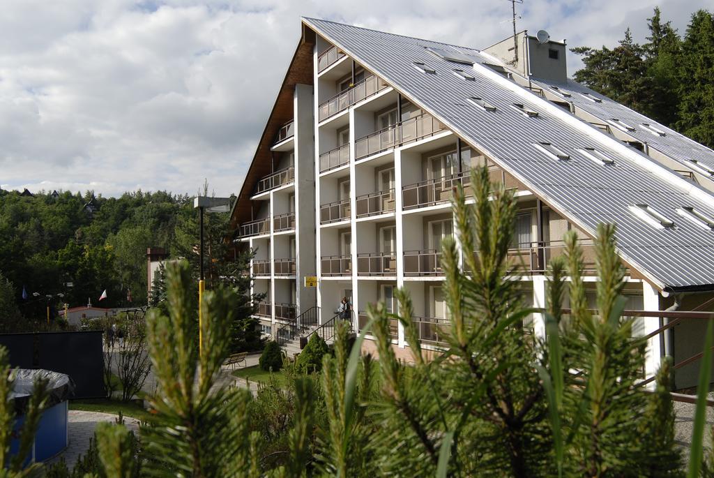 Hotel Radejov Knezdub Экстерьер фото